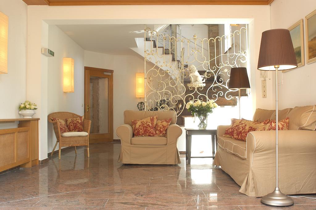Landgasthof Und Hotel Weisser Lowe Eckental Esterno foto