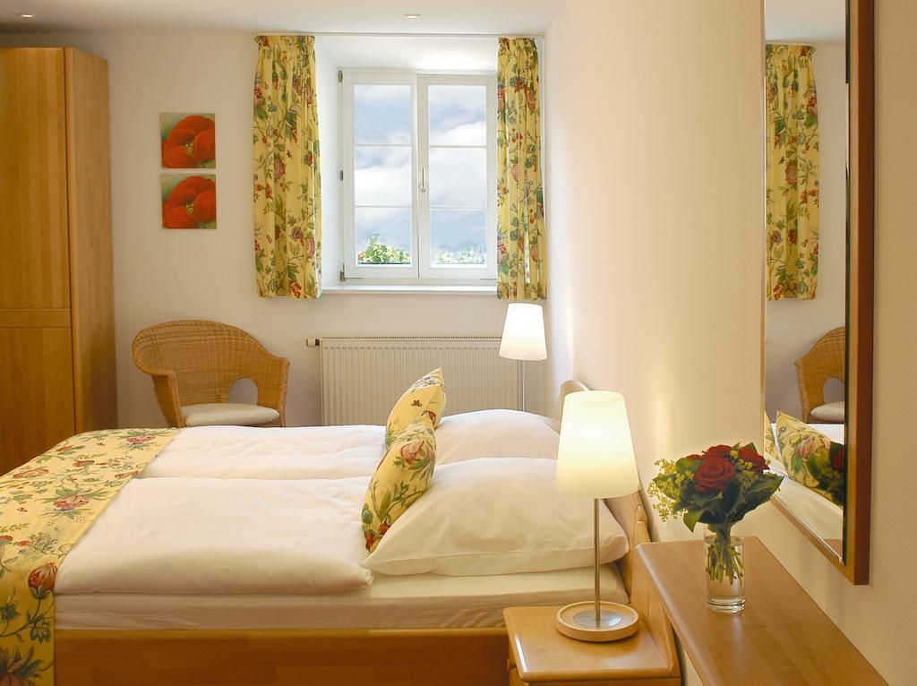 Landgasthof Und Hotel Weisser Lowe Eckental Camera foto