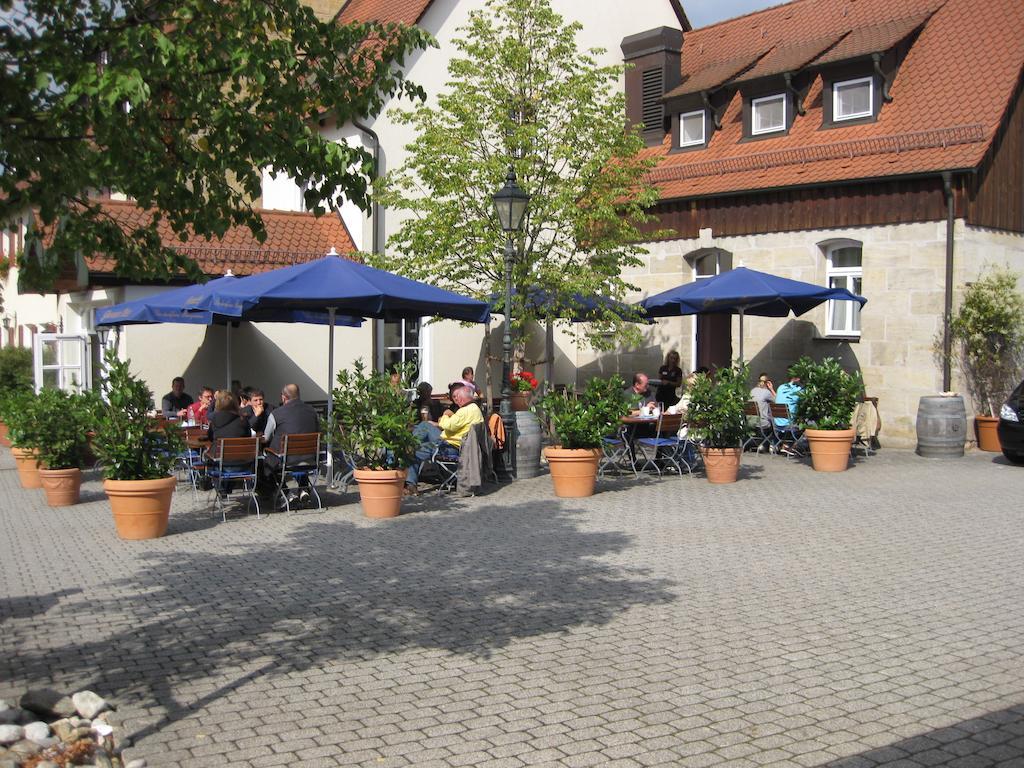Landgasthof Und Hotel Weisser Lowe Eckental Esterno foto