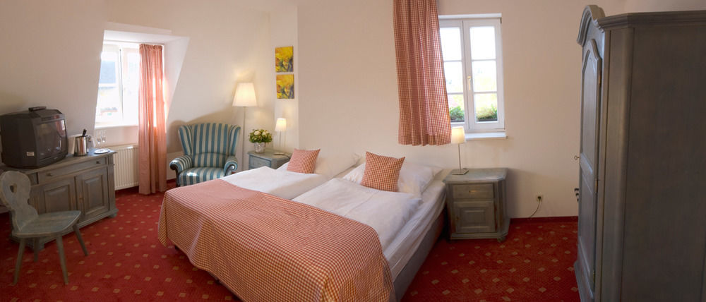 Landgasthof Und Hotel Weisser Lowe Eckental Esterno foto