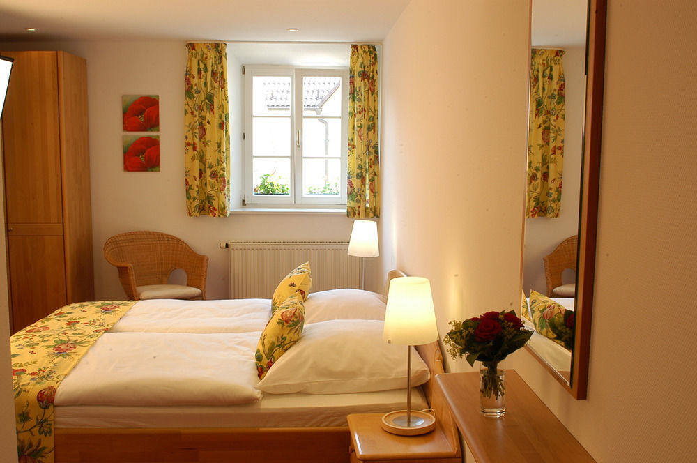 Landgasthof Und Hotel Weisser Lowe Eckental Esterno foto