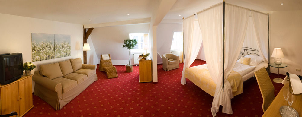 Landgasthof Und Hotel Weisser Lowe Eckental Esterno foto