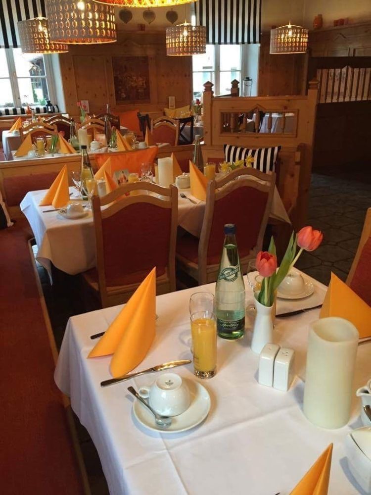 Landgasthof Und Hotel Weisser Lowe Eckental Esterno foto